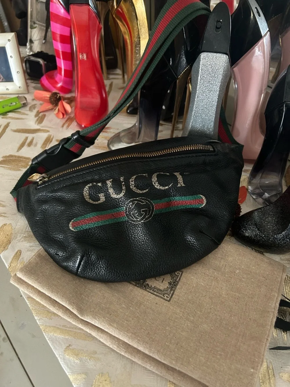 Gucci Black Leather Belt Bag with Green-Red Web Strap! Final price. No offers. - Picture 10 of 16